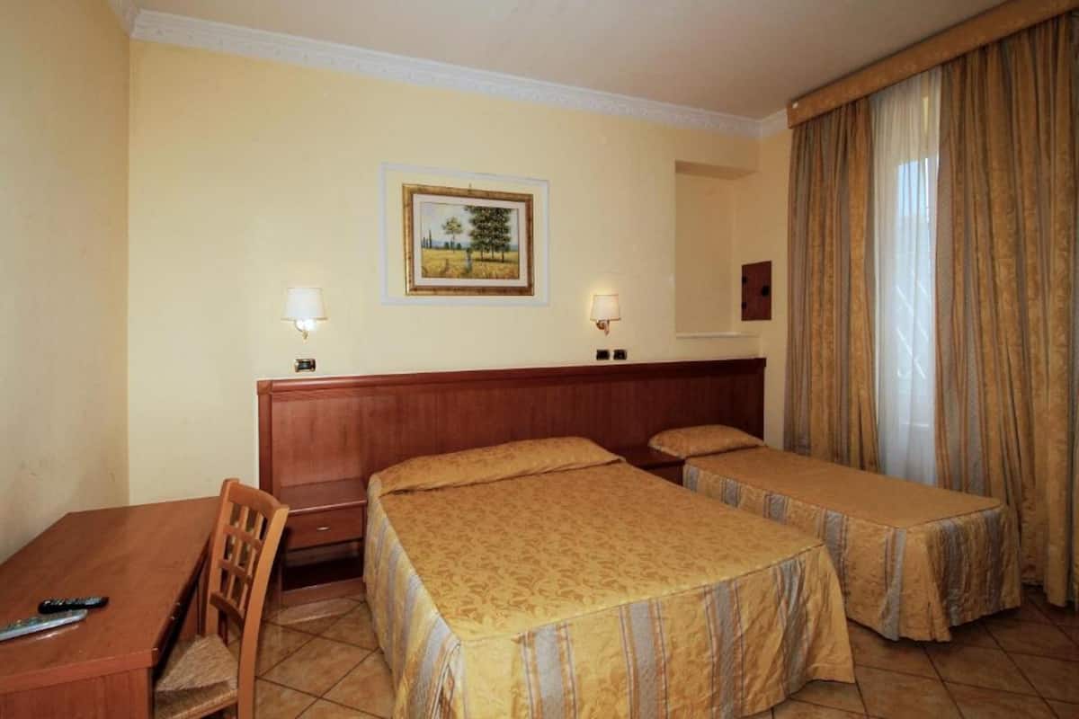 Minibar, in-room safe, individually furnished, desk