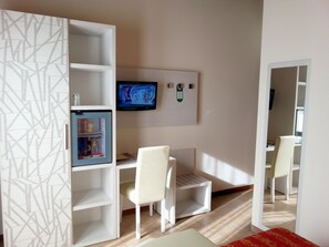 Minibar, caja de seguridad en la habitación, escritorio y wifi gratis 