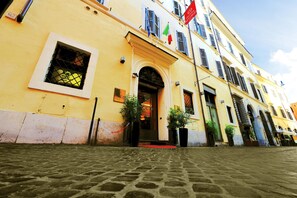 Entrée de l’hébergement