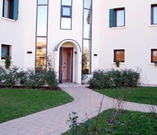 Exterior - Cristallo (Ponte di Piave)