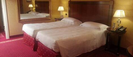 1 bedroom, minibar, in-room safe, desk