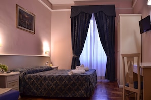 Double Room (extra bed - external private bathroom) | View from room