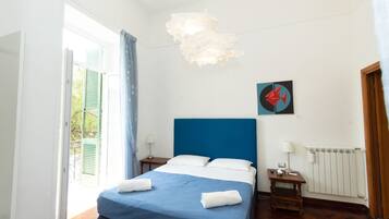 1 bedroom, premium bedding, down comforters, pillowtop beds