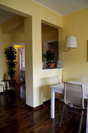 In-room dining - Le Finestre sul Vaticano (Rome)