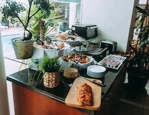 Gratis kontinental frukost varje dag 