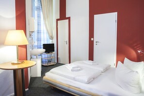 Chambre Double ou avec lits jumeaux, salle de bains commune