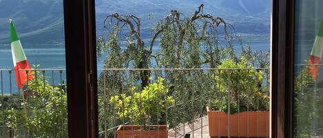 Triple Room, Lake View | Lake view