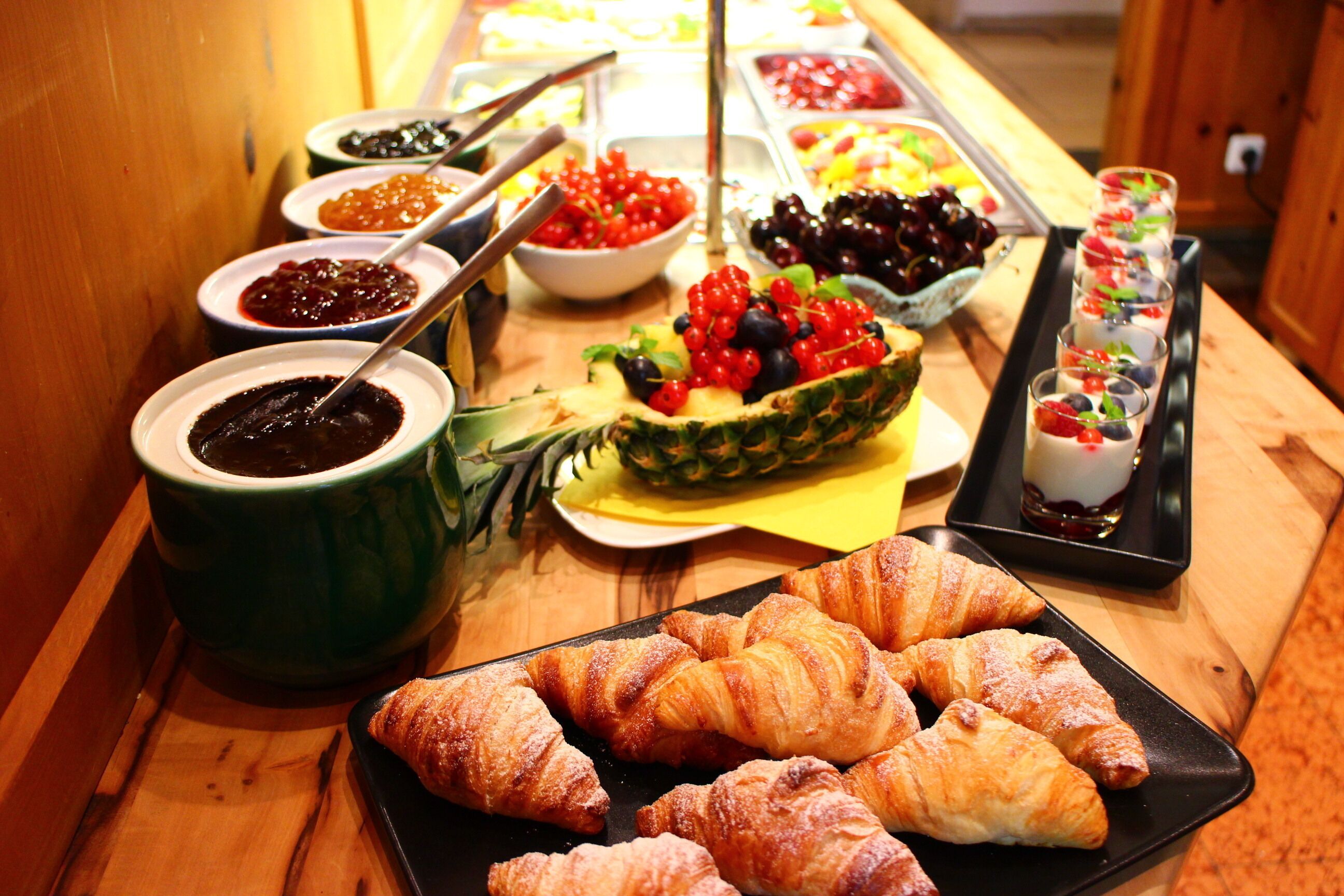 daily buffet breakfast (eur 12.00 per person)
