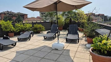 Sun deck
