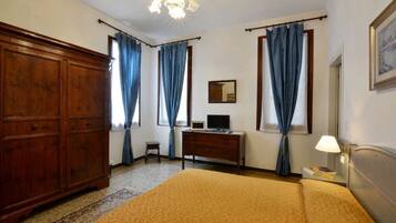 Standard Double Room | Peralatan tempat tidur premium, Wi-fi percuma