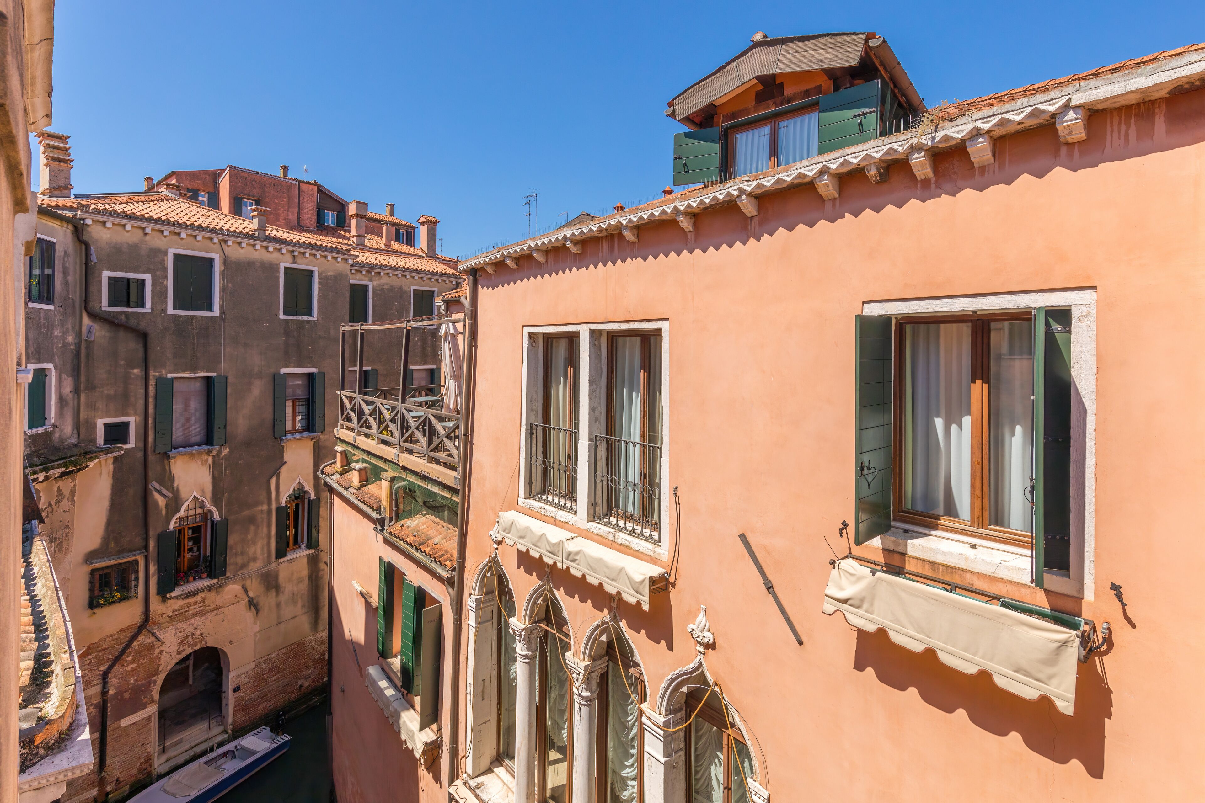 Photo - La Locandiera