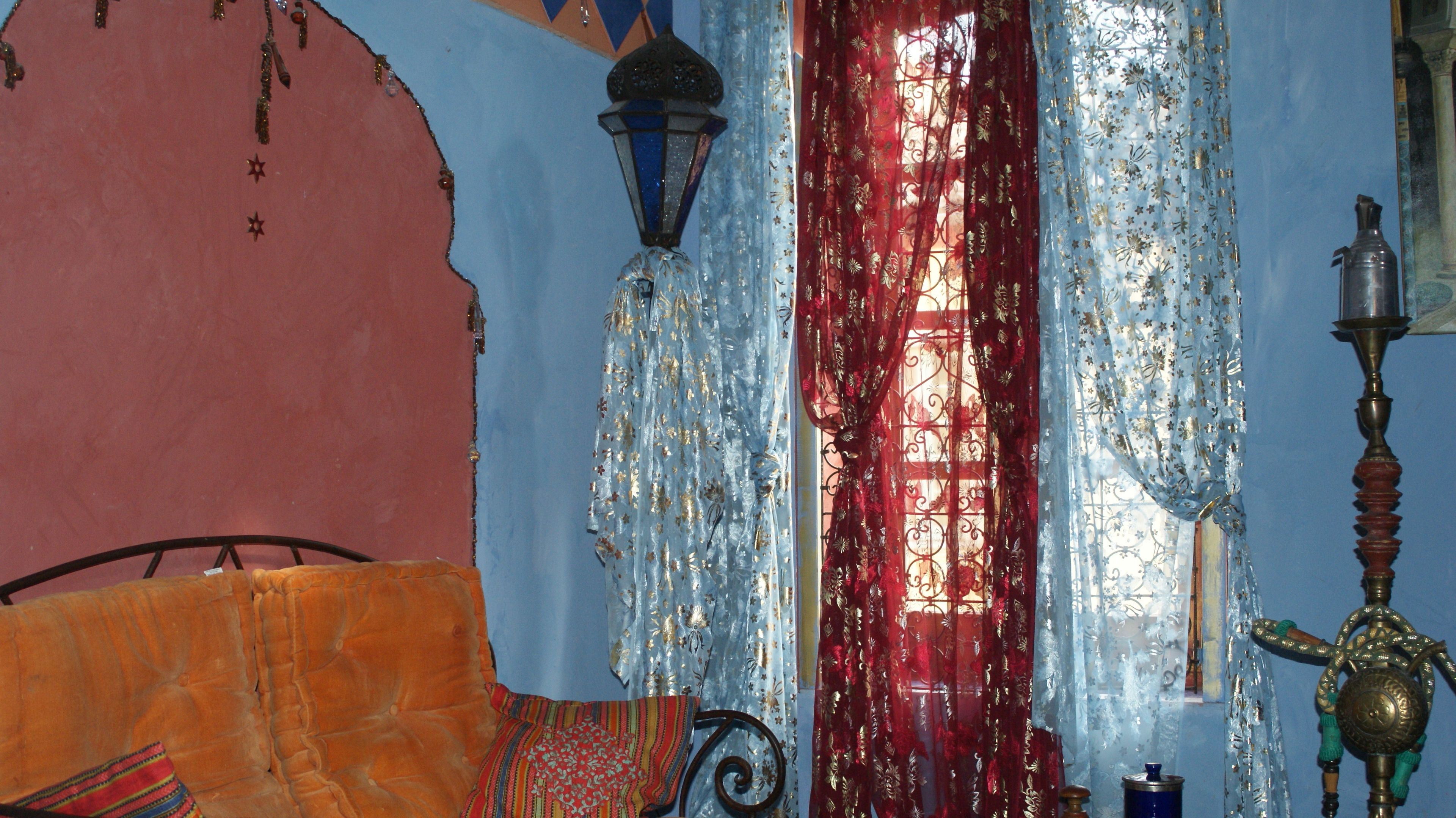 deluxe double room | living area