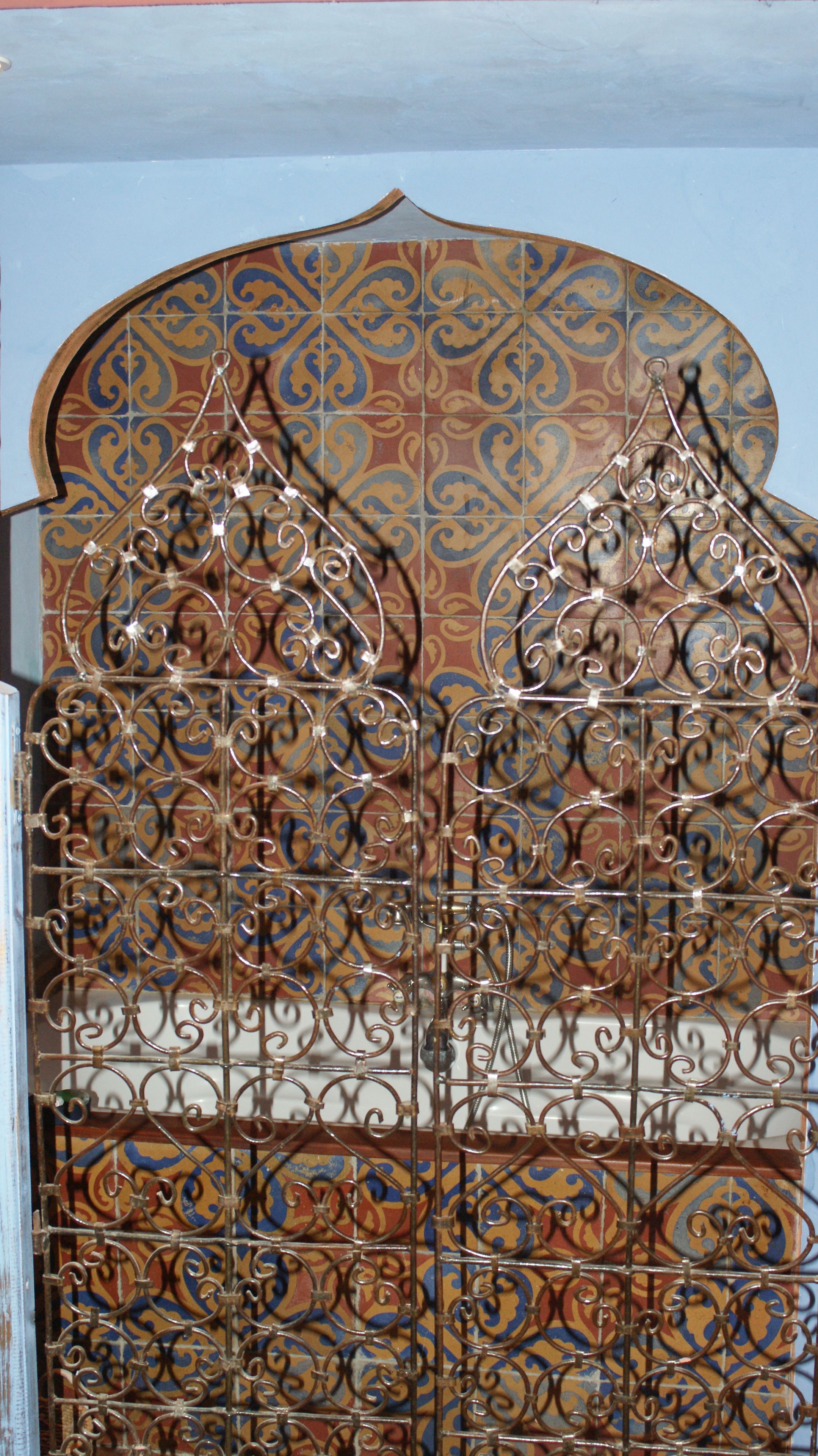 deluxe double room | bathroom | free toiletries, hair dryer, towels