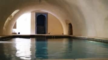 Indoor pool, pool loungers