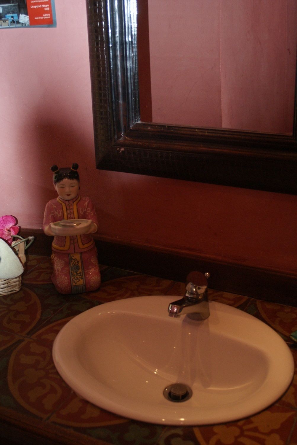 standard apartment, 2 bedrooms | bathroom | free toiletries, hair dryer, towels