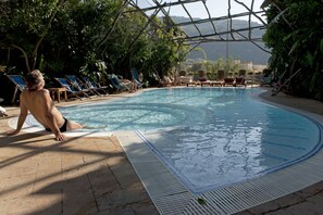 Seasonal outdoor pool, pool umbrellas, sun loungers - Villaggio Verde (Sorrento)