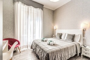 Desk, iron/ironing board, cots/infant beds, free WiFi - Marta Inn (Rome)