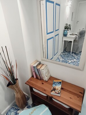 Family Quadruple Room, 2 Queen Beds, Terrace | Minibar, in-room safe, desk, blackout drapes - B&B Venus Inn Residence (Positano)