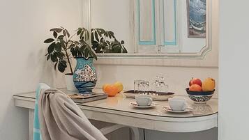 Classic Triple Room, Terrace