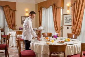 Restaurant - Marini Park Hotel (Rome)