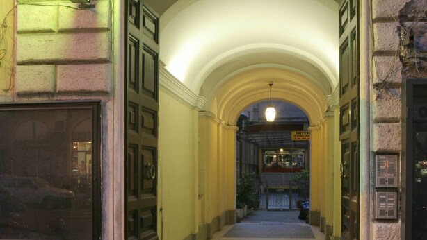 A hotel entrance with a sign reading "Hotel Chicago."