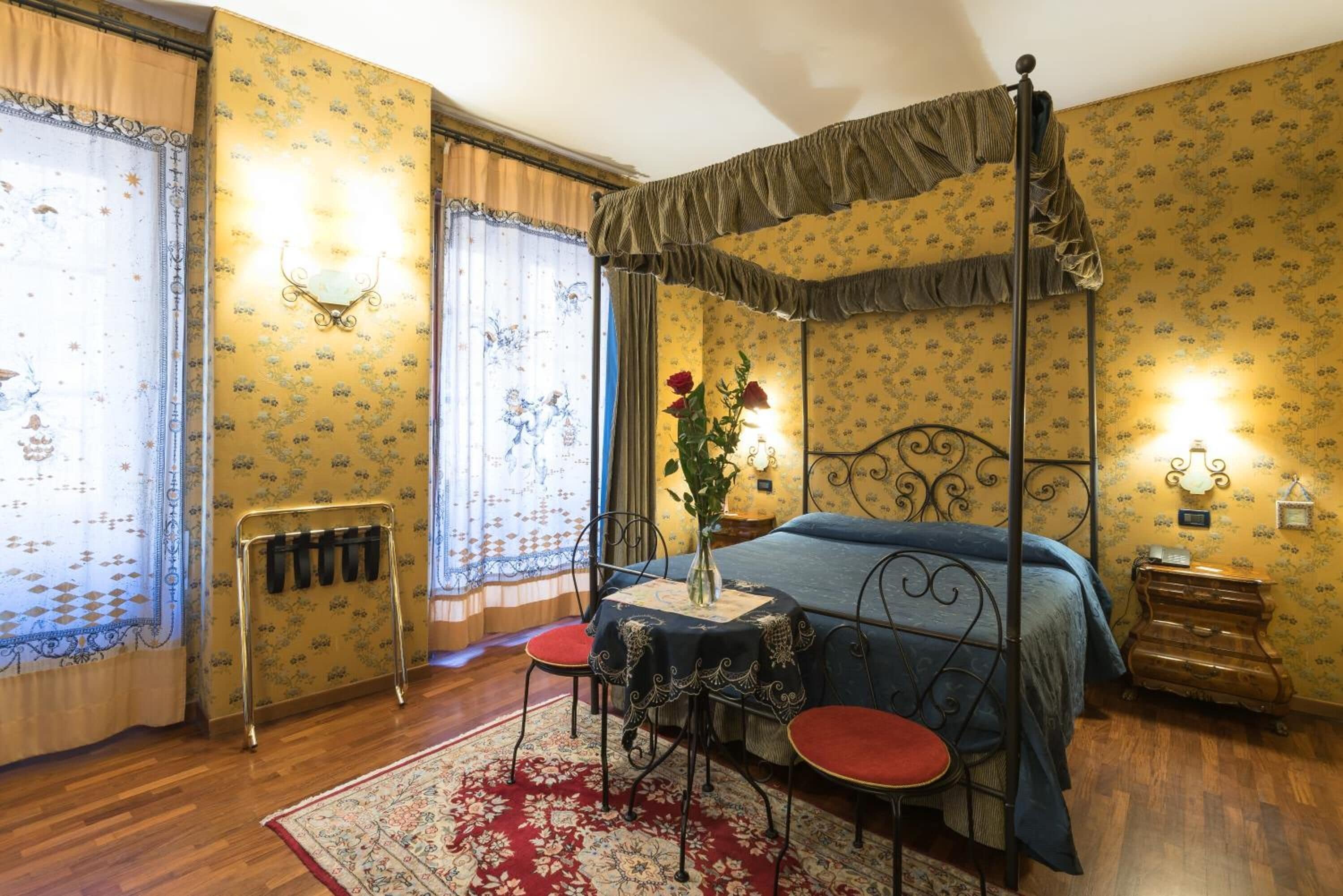 Minibar, in-room safe, soundproofing, free WiFi