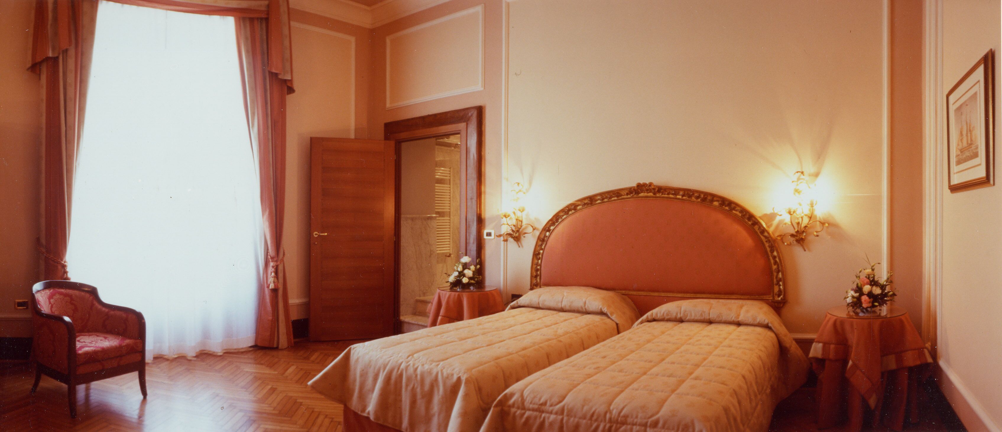 Triple Room | Minibar, in-room safe, desk, iron/ironing board