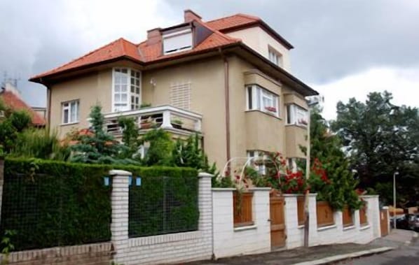 Exterior - Na Strani (Prague)