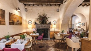Free daily buffet breakfast - Hotel Santa Maria (Rome)