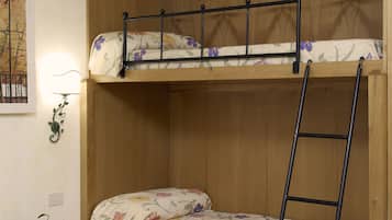 1 bedroom, minibar, in-room safe, desk