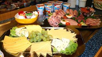 Tägliches inbegriffenes Frühstücksbuffet