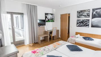 Driepersoonskamer | Hypoallergeen beddengoed, een kluis op de kamer