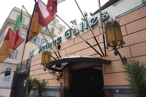 Exterior - Prince Galles (Rome)