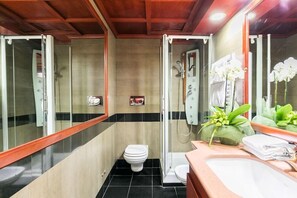 Free toiletries, hair dryer, towels - Prince Galles (Rome)