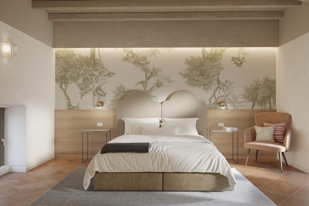 Premium bedding, in-room safe, laptop workspace
