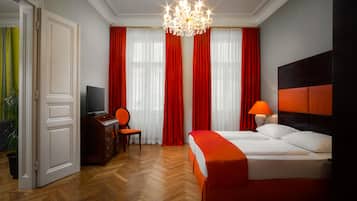 Hypo-allergenic bedding, minibar, in-room safe, individually decorated