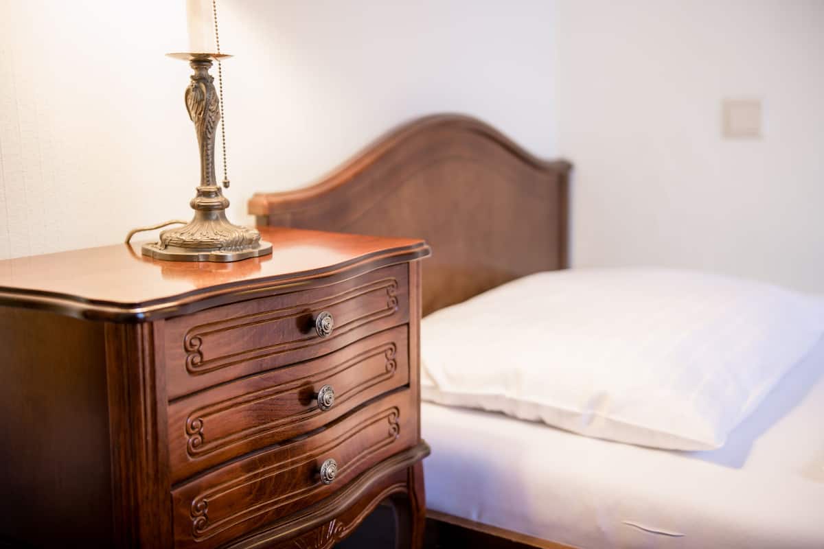 Eenpersoonskamer | Luxe beddengoed, een minibar, individueel gedecoreerd