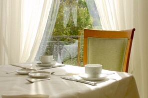 Free daily buffet breakfast - Hotel an der Wien (Vienna)