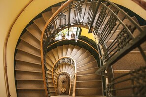 Staircase - Hotel Bergwirt Schönbrunn (Vienna)