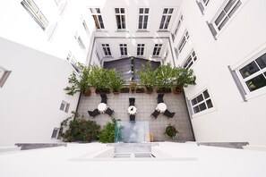 Courtyard - Hotel Austria (Vienna)