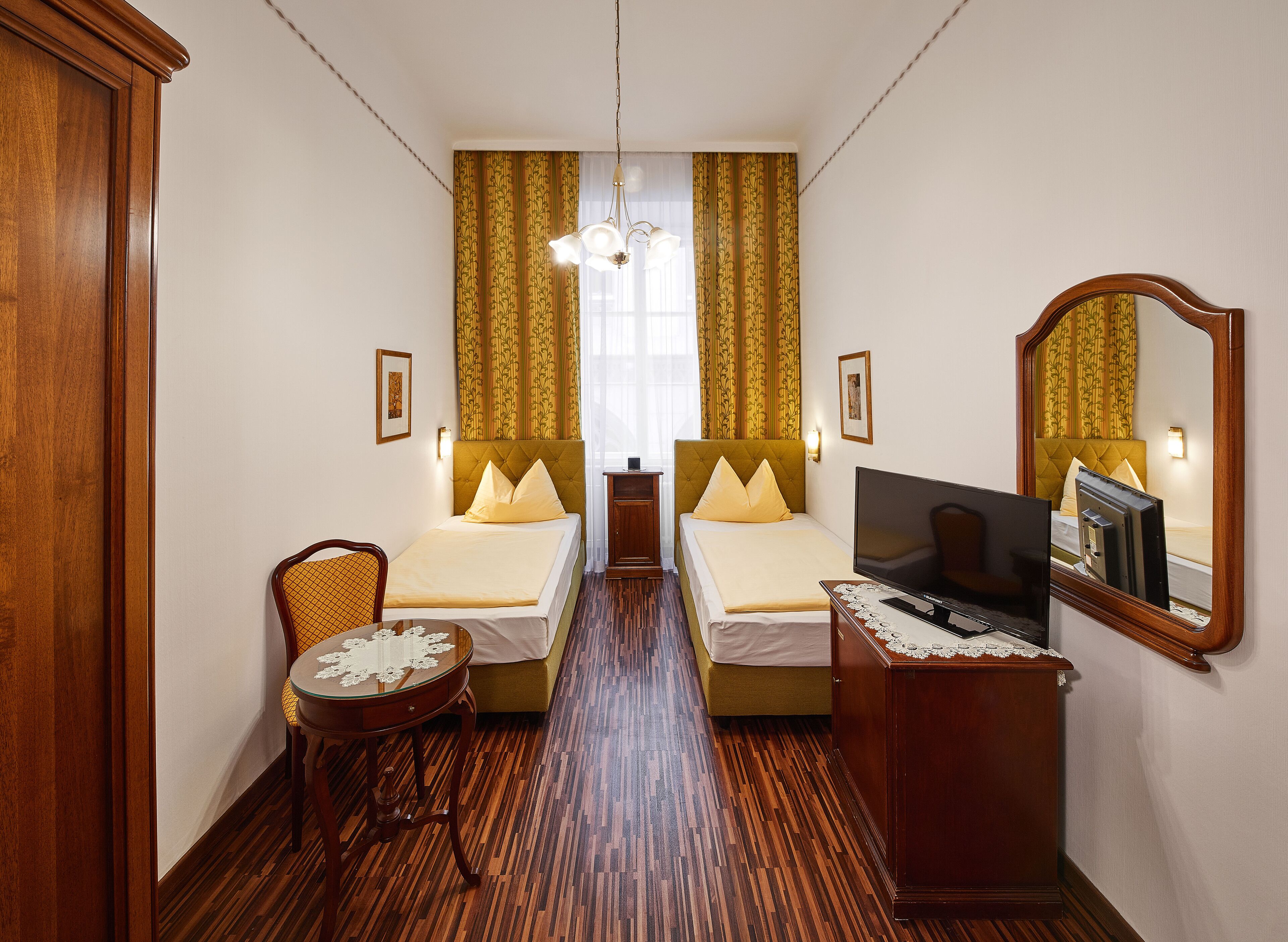 comfort double room | 1 bedroom, down duvets, minibar, in-room safe