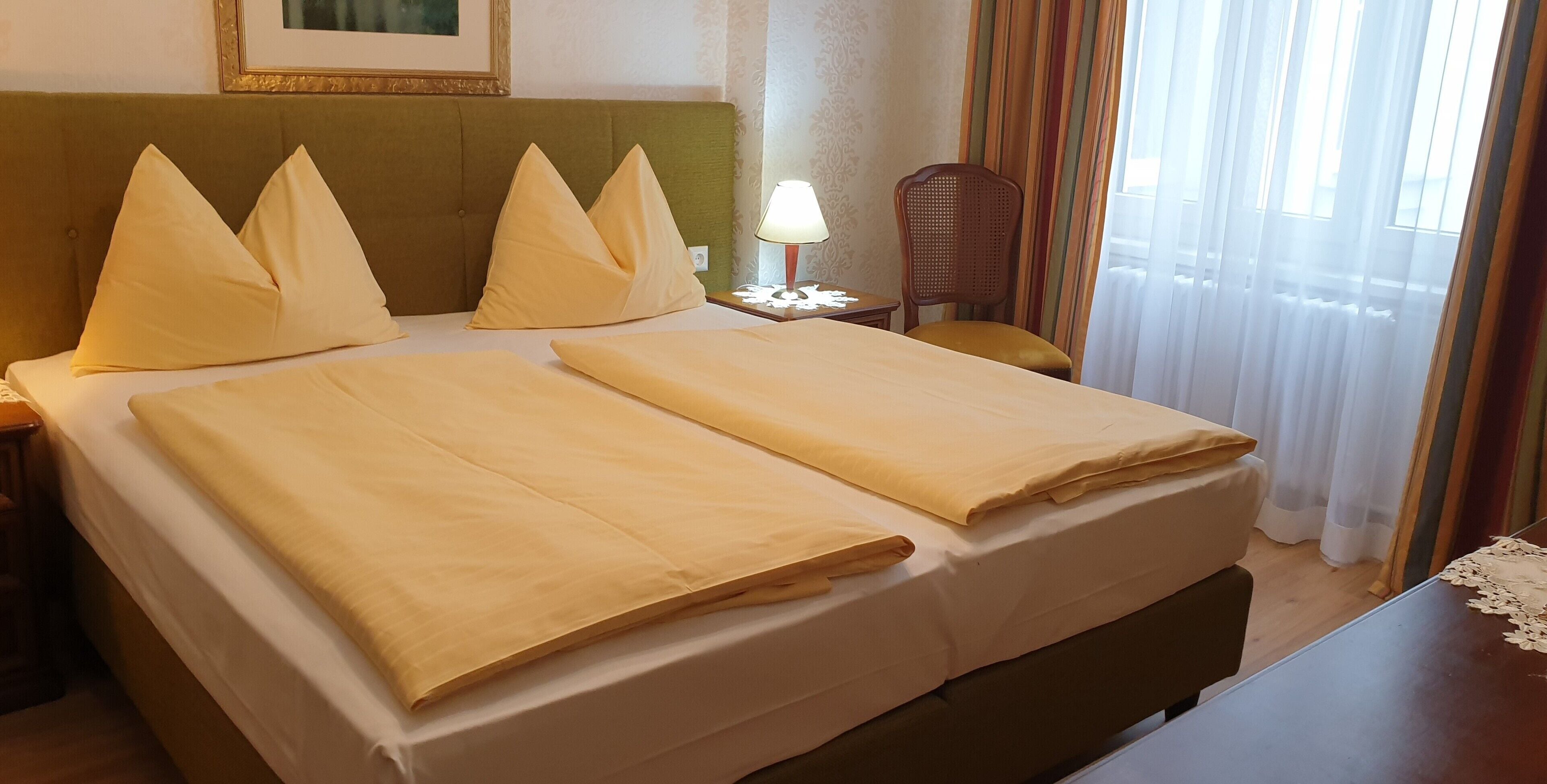 double room | 1 bedroom, down duvets, minibar, in-room safe