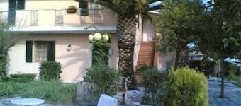 Bed & Breakfast Giardino Agritourist