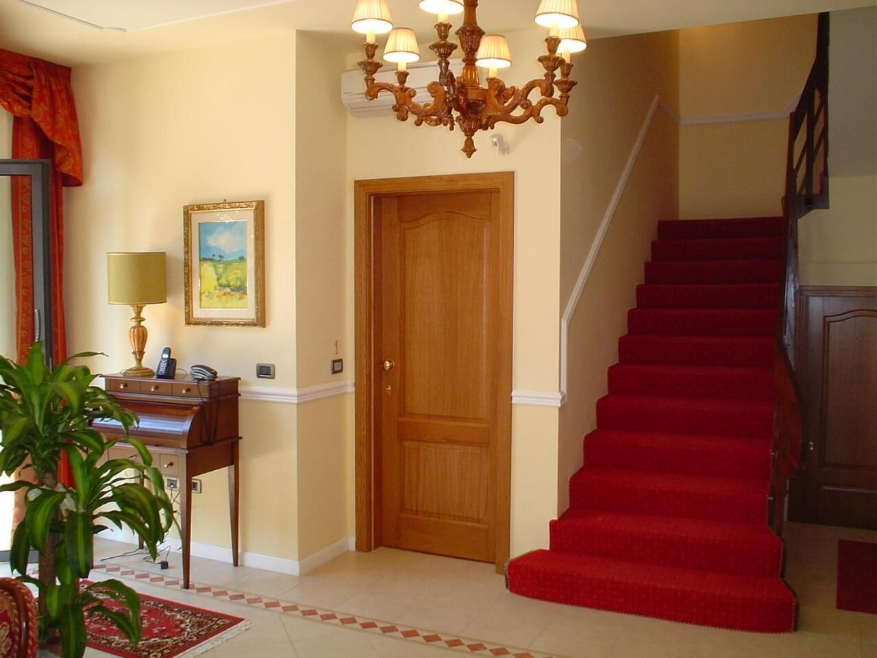 Photo - Petit Chateau