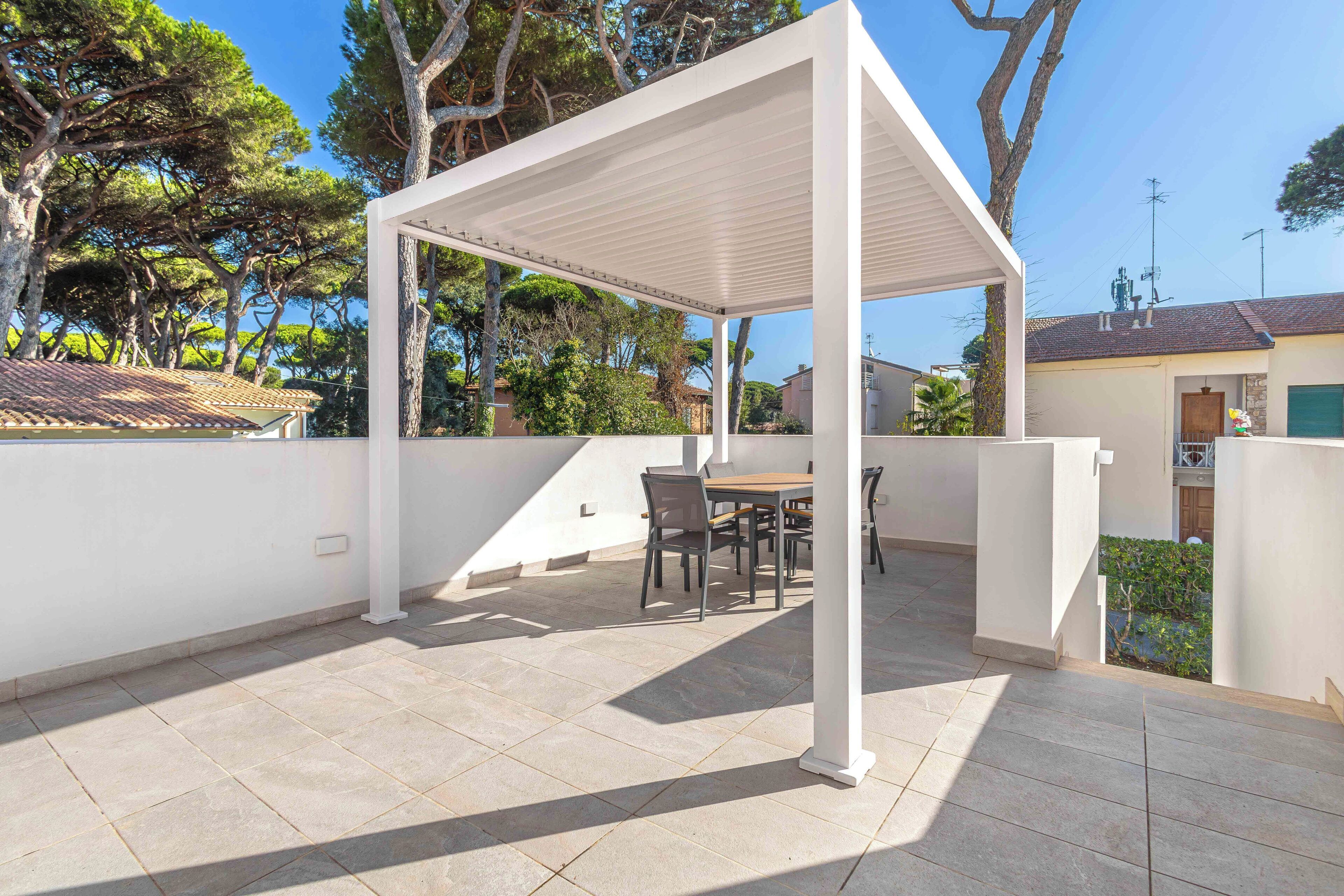 Luxury Condo, 2 Bedrooms, Garden View Via degli Alberi 7b | Terrasse/Patio