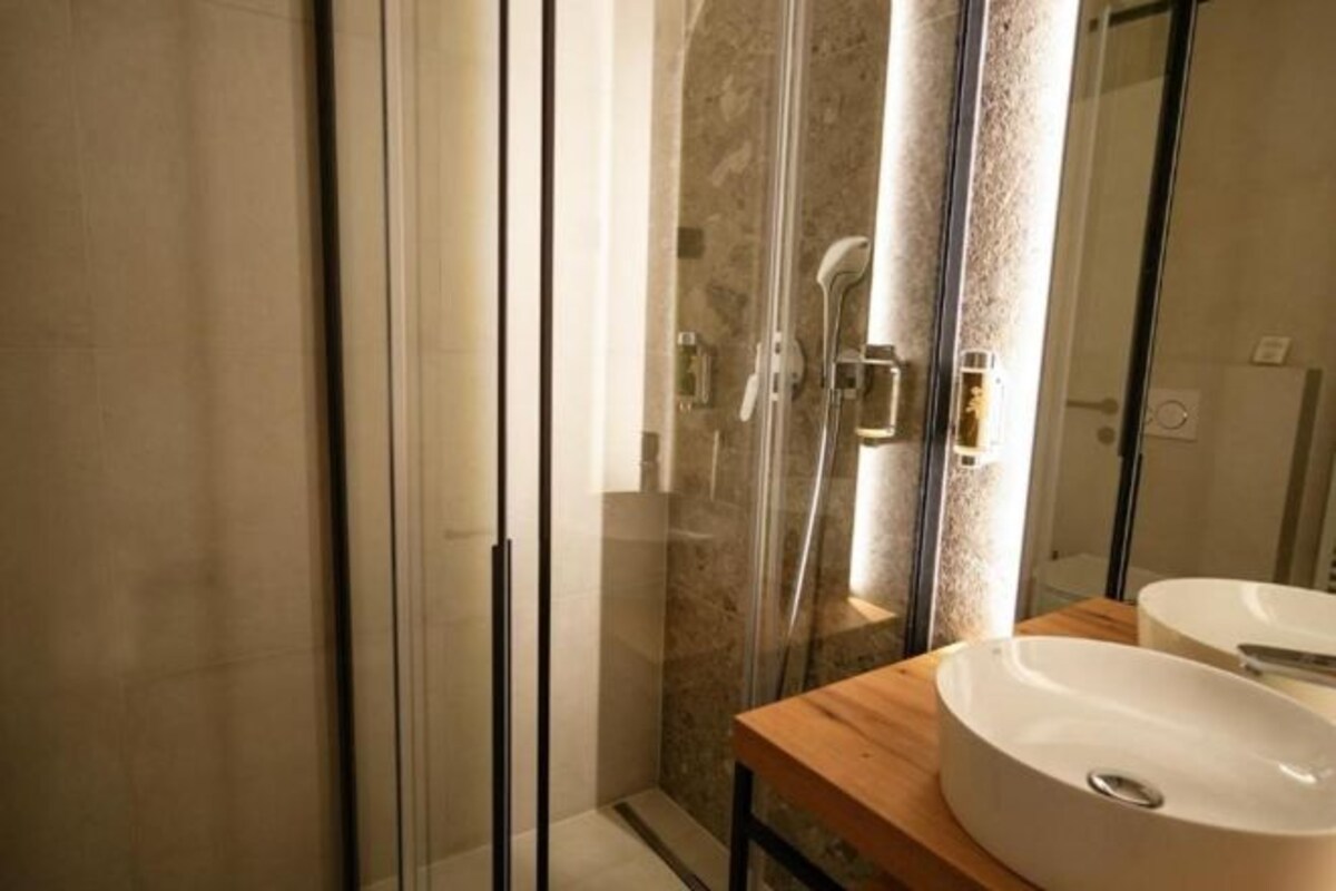 ห้องน้ำ | ของใช้ในห้องน้ำฟรี, ไดร์เป่าผม, ผ้าเช็ดตัว