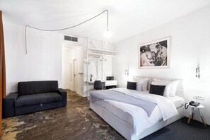 Comfort Studio Suite, City View | 1 bedroom, premium bedding, memory-foam beds, individually decorated