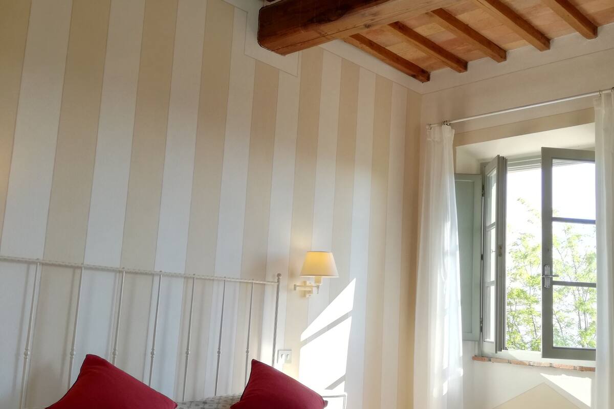 superior double room | desk, cots/infant beds, free wifi, wheelchair access