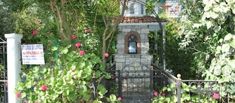 Stelios Studios