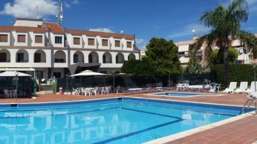 Hotel Relax